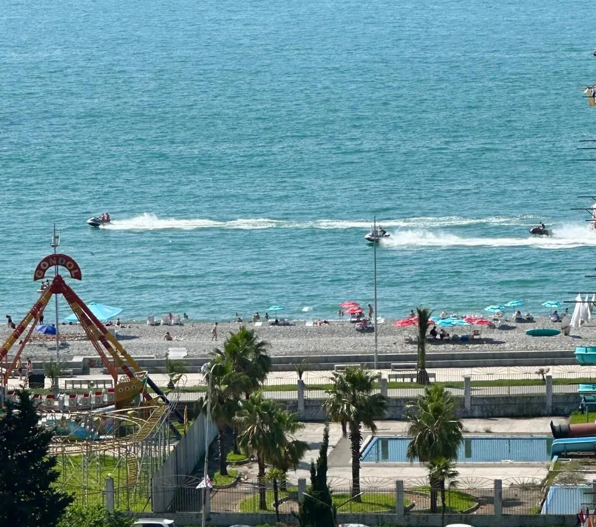 Grand Beach Apartments Batumi 0*,