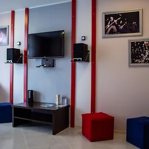 3* Aparthotel Rock First Line